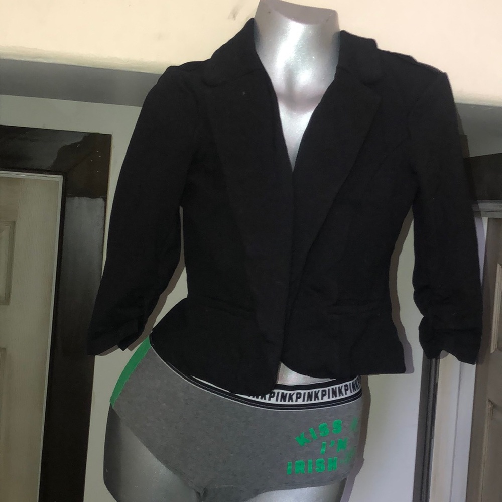 CANDIE’S Cropped blazer